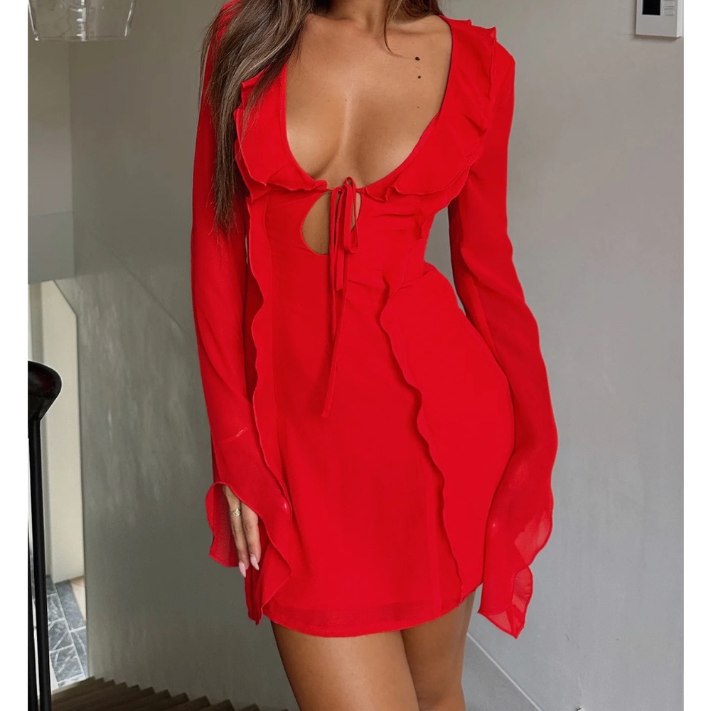 White fox boutique Falling To Pieces Long Sleeve Mini Dress Red. Size small